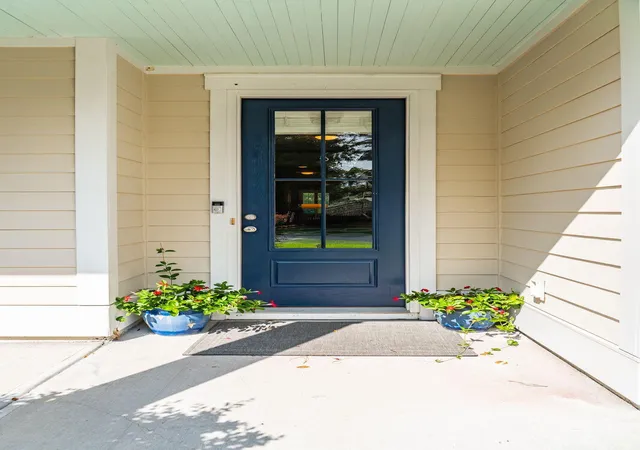 Photo 4 of Single family home for sale at 2576 Larch Ln, Mount Pleasant, SC 29466 | MLS# 26024389 | Listing updated on 2026-09-15