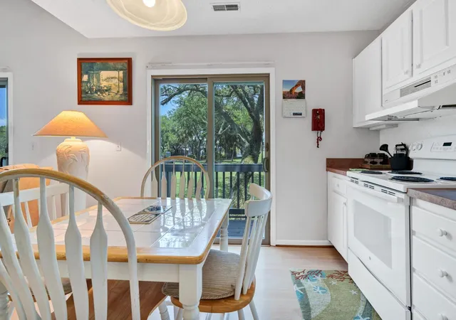 Photo 3 of Single family home for sale at 210 Sea Cloud Cir, Edisto Island, SC 29438 | MLS# 26016454 | Listing updated on 2026-08-19