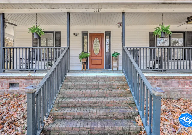 Photo 2 of Single family home for sale at 2537 Etiwan Ave, Charleston, SC 29414 | MLS# 26016194 | Listing updated on 2026-08-20