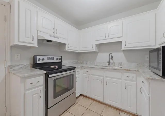 Photo 3 of Townhouse for sale at 7914 Ebony Ct, North Charleston, SC 29420 | MLS# 26020255 | Listing updated on 2026-08-13