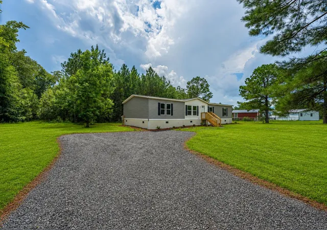 Photo 2 of Manufactured home for sale at 1064 Van Dyke Rd, Cottageville, SC 29435 | MLS# 26024521 | Listing updated on 2026-09-04