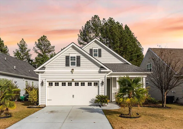 Photo 2 of Single family home for sale at 622 Beach Way, Summerville, SC 29486 | MLS# 26003907 | Listing updated on 2026-05-15