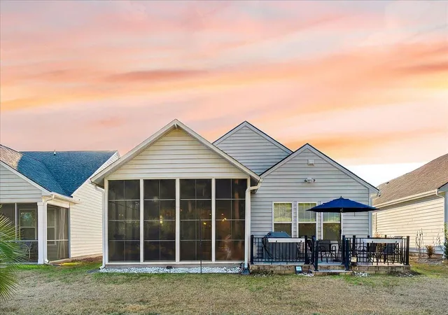 Photo 3 of Single family home for sale at 622 Beach Way, Summerville, SC 29486 | MLS# 26003907 | Listing updated on 2026-05-15