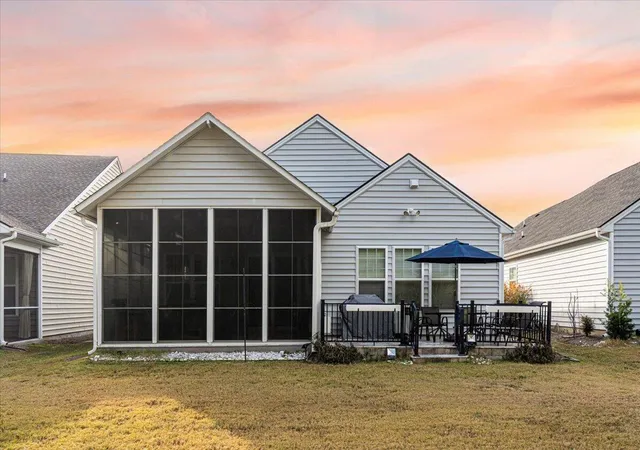 Photo 3 of Single family home for sale at 622 Beach Way, Summerville, SC 29486 | MLS# 26003907 | Listing updated on 2026-05-15
