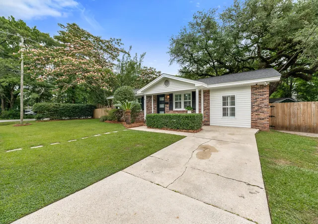 Photo 2 of Single family home for sale at 514 Mansfield St, Charleston, SC 29407 | MLS# 26017890 | Listing updated on 2026-08-31