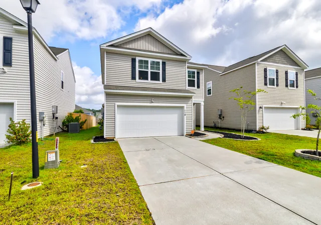 Photo 3 of Single family home for sale at 114 Sunray Ln, Summerville, SC 29486 | MLS# 26018434 | Listing updated on 2026-08-31