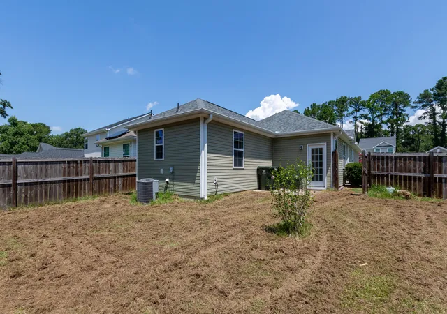 Homes for sale in Ladson, SC | 1217 N University Drive, Ladson, SC 29456 | Houzeo