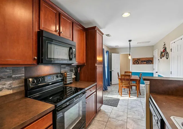 2nd image of 243 Emerald Isle Dr, Moncks Corner, SC 29461 | MLS# 26021670