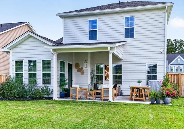 Photo 3 of Single family home for sale at 275 Fiddleback Dr, Summerville, SC 29486 | MLS# 26022609 | Listing updated on 2026-09-25