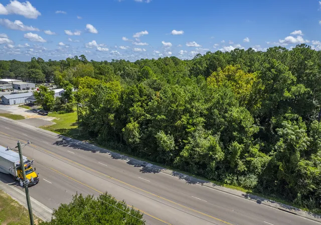2nd image of 2086 S Live Oak Dr, Moncks Corner, SC 29461 | MLS# 25025680