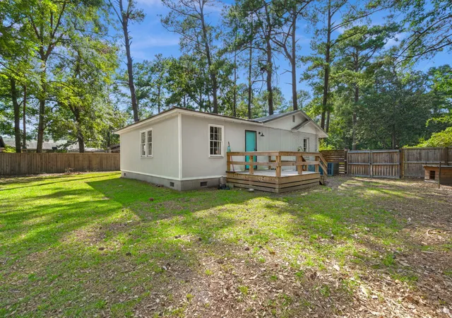Homes for sale in Walterboro, SC | 305 Forest Cir, Walterboro, SC 29488 | MLS# 26019511