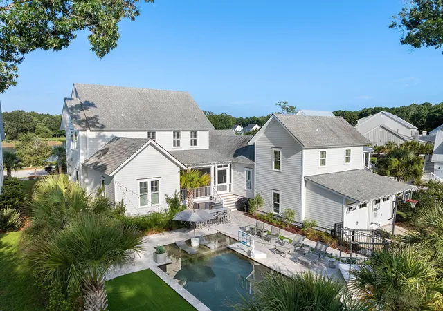 Photo 2 of Single family home for sale at 1863 Bolden Dr, Mount Pleasant, SC 29466 | MLS# 26020608 | Listing updated on 2026-09-18