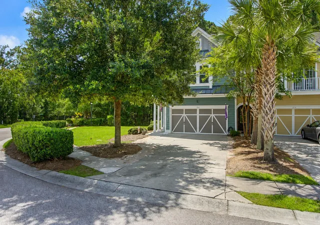 2nd image of 1984 Kings Gate Ln, Mount Pleasant, SC 29466 | MLS# 26023026