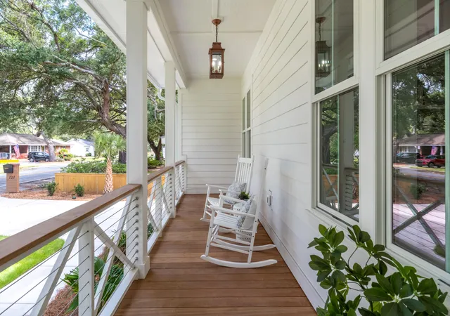 Photo 4 of Single family home for sale at 727 Mccants Dr, Mount Pleasant, SC 29464 | MLS# 26022526 | Listing updated on 2026-09-11