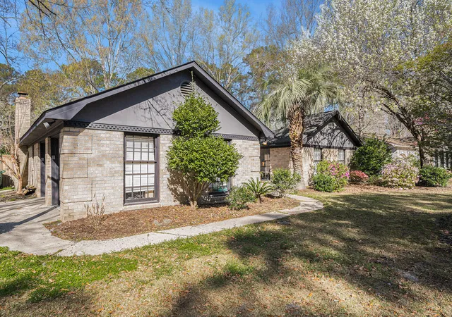 3rd image of 23 S Basilica Ave, Hanahan, SC 29410 | MLS# 26024073