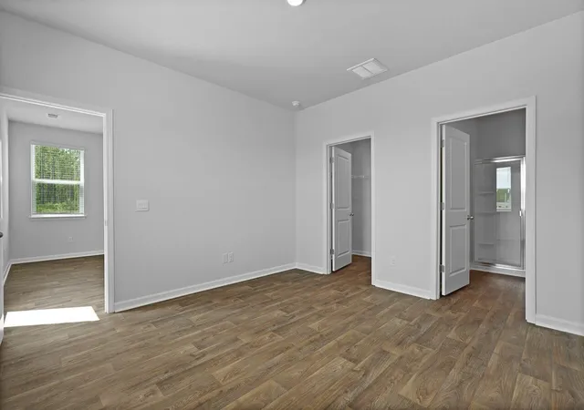 Photo 4 of Single family home for sale at 513 Eagles Watch Ct, Summerville, SC 29486 | MLS# 26020154 | Listing updated on 2026-09-16