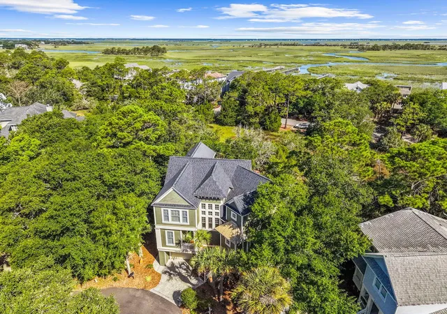 Photo 3 of Single family home for sale at 5819 Back Bay Dr, Isle Of Palms, SC 29451 | MLS# 26020810 | Listing updated on 2026-10-07