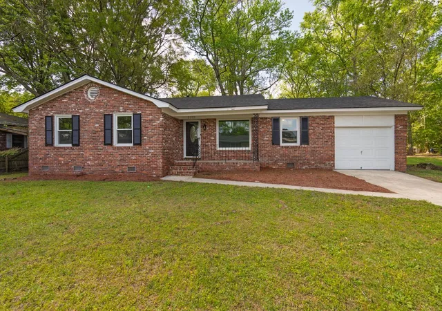 Photo 3 of Single family home for sale at 2219 N Dallerton Cir, Charleston, SC 29414 | MLS# 26009900 | Listing updated on 2026-09-08
