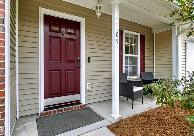 2nd image of 1105 Poplar Grove Pl, Summerville, SC 29483 | MLS# 26023270