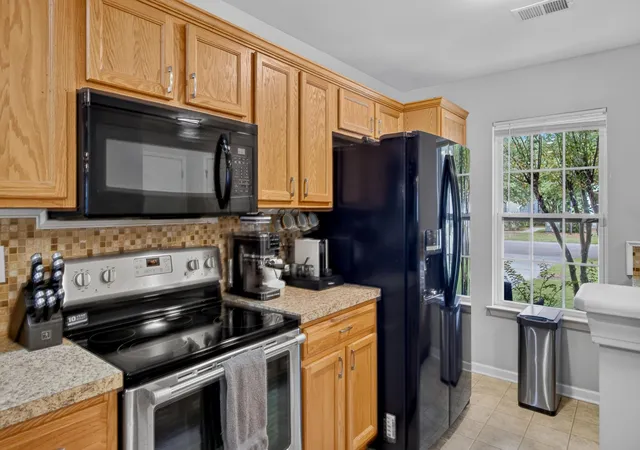 5th image of 1105 Poplar Grove Pl, Summerville, SC 29483 | MLS# 26023270