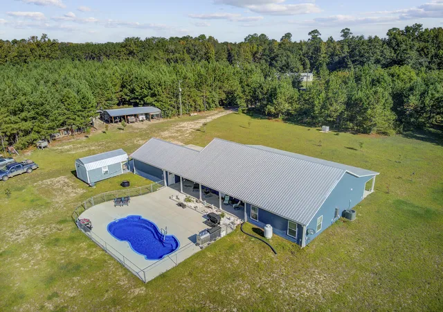Homes for sale in Cottageville, SC | 442 Rhode Dr, Cottageville, SC 29435 | MLS# 25027544