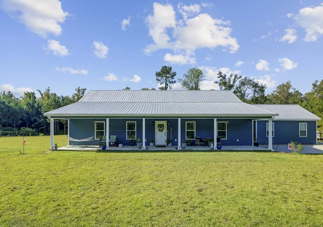 Homes for sale in Cottageville, SC | 442 Rhode Dr, Cottageville, SC 29435 | MLS# 25027544