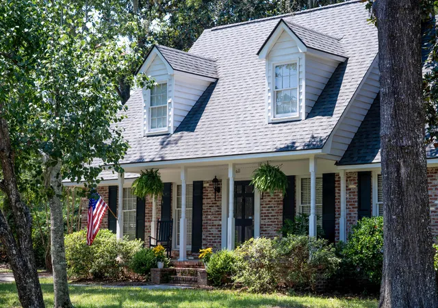 Photo 3 of Single family home for sale at 611 Beauregard St, Charleston, SC 29412 | MLS# 26023848 | Listing updated on 2026-08-24