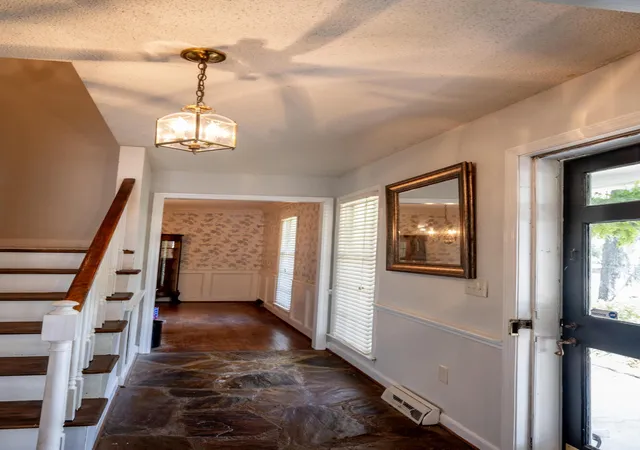 Photo 4 of Single family home for sale at 611 Beauregard St, Charleston, SC 29412 | MLS# 26023848 | Listing updated on 2026-08-24