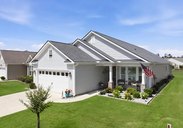 Photo 4 of Single family home for sale at 133 Leeward Landing, Summerville, SC 29486 | MLS# 26015174 | Listing updated on 2026-09-18