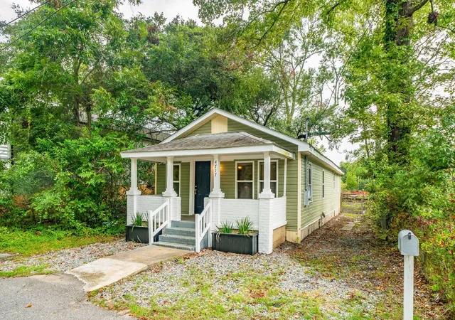 Photo 3 of Single family home for sale at 4717 Mint Ave, North Charleston, SC 29405 | MLS# 26024589 | Listing updated on 2026-09-16