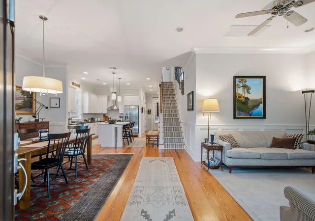 Photo 4 of Single family home for sale at 881 Ashley Ave, Charleston, SC 29403 | MLS# 26021555 | Listing updated on 2026-09-17