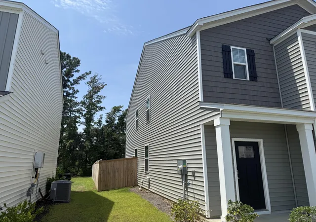 Photo 2 of Single family home for sale at 407 Broad Elm Way, Summerville, SC 29486 | MLS# 26023240 | Listing updated on 2026-08-15