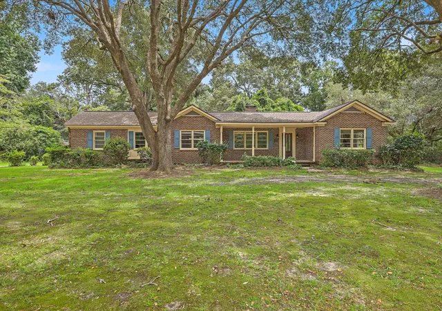 1st image of 1611 Bacons Bridge Rd, Summerville, SC 29485 | MLS# 26021077