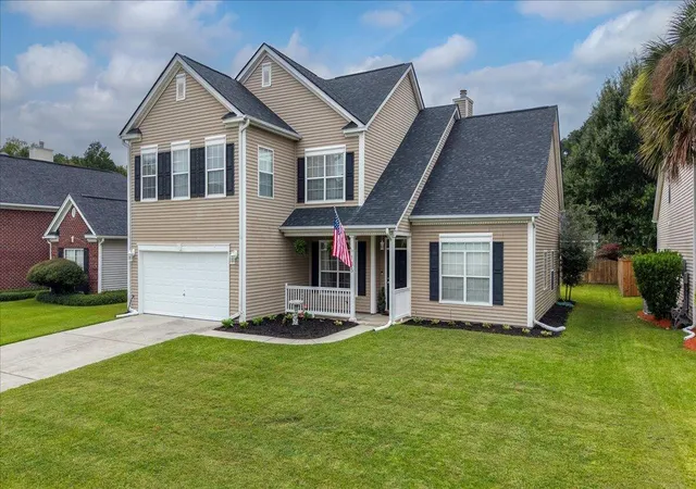 Homes for sale in Summerville, SC | 135 Corral Cir, Summerville, SC 29485 | MLS# 26015660