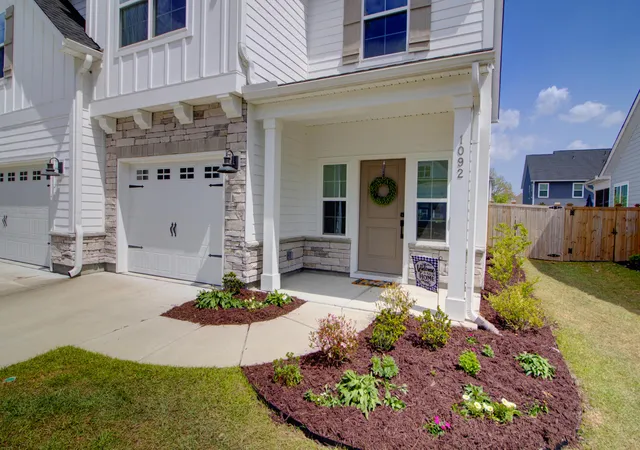 3rd image of 1092 Saltwater Cir, Johns Island, SC 29455 | MLS# 26023610