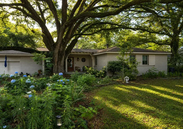 1st image of 971 Cliffwood Dr, Mount Pleasant, SC 29464 | MLS# 26015638