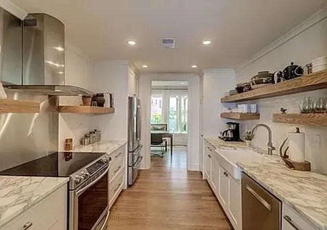 Photo 4 of Townhouse for sale at 330 Concord St #Th 21, Charleston, SC 29401 | MLS# 25010151 | Listing updated on 2026-09-21