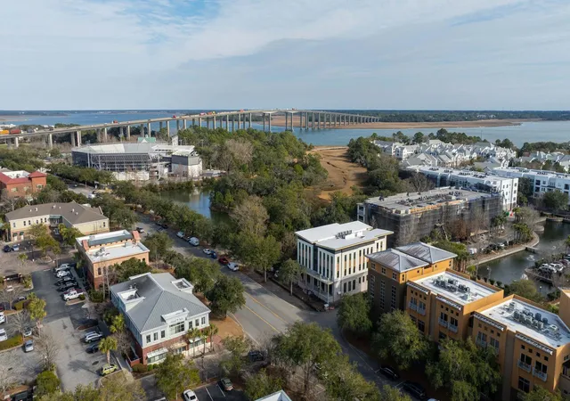 Homes for sale in Charleston, SC | 211 Seven Farms Dr #202, Charleston, SC 29492 | MLS# 26003753