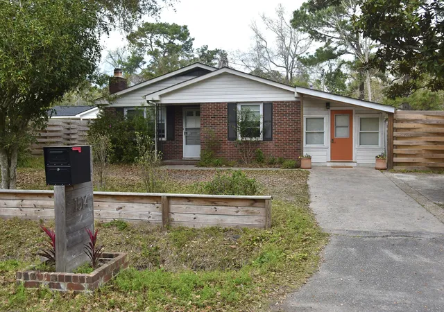 Photo 1 of Single family home for sale at 1514 Balsam St, Charleston, SC 29407 | MLS# 26020349 | Listing updated on 2026-08-22
