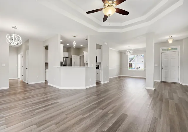 Photo 4 of Single family home for sale at 114 Cannonsmill Ln, Summerville, SC 29485 | MLS# 26023622 | Listing updated on 2026-09-13