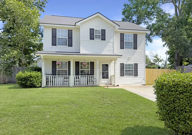 2nd image of 1212 Jeanna St, Summerville, SC 29486 | MLS# 26017333
