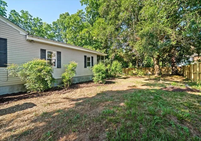 5th image of 329 Riverland Dr, Charleston, SC 29412 | MLS# 26019933