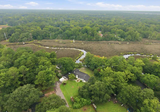 4th image of 2041 Old Fort Ave, Charleston, SC 29414 | MLS# 26023165