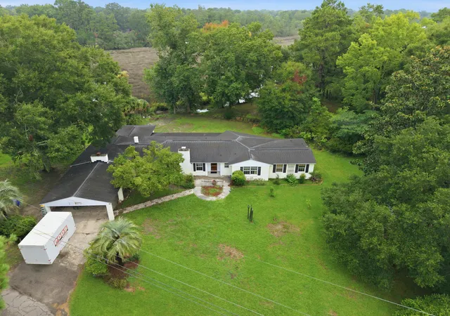 5th image of 2041 Old Fort Ave, Charleston, SC 29414 | MLS# 26023165