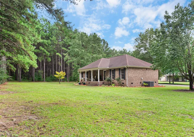 Photo 3 of Single family home for sale at 151 Sunny Plain Rd, Saint Matthews, SC 29135 | MLS# 26024348 | Listing updated on 2026-08-27