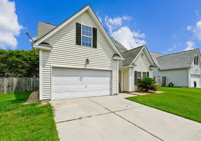 Photo 3 of Single family home for sale at 217 Equinox Cir, Ladson, SC 29456 | MLS# 26017125 | Listing updated on 2026-09-01