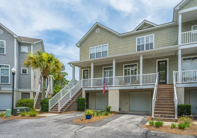 Homes for sale in Mount Pleasant, SC | 401 Kinloss Country Ln, Mount Pleasant, SC 29466 | MLS# 26018825