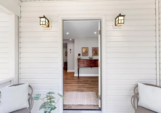 Photo 3 of Single family home for sale at 1258 Driftwood Dr, Charleston, SC 29412 | MLS# 26023824 | Listing updated on 2026-10-22