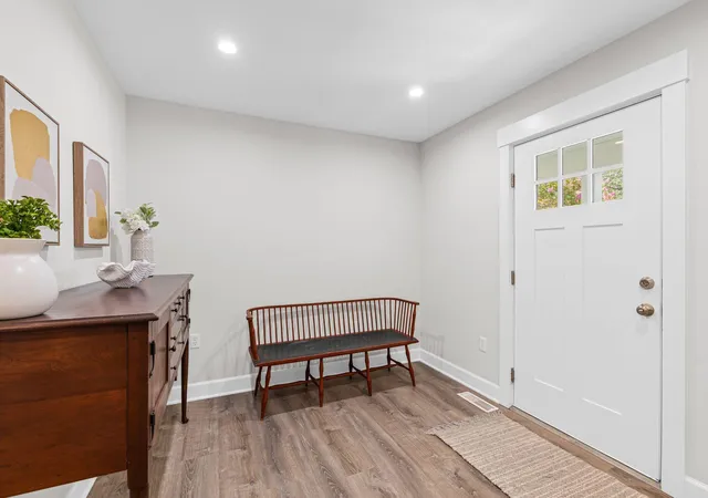 Photo 4 of Single family home for sale at 1258 Driftwood Dr, Charleston, SC 29412 | MLS# 26023824 | Listing updated on 2026-10-22