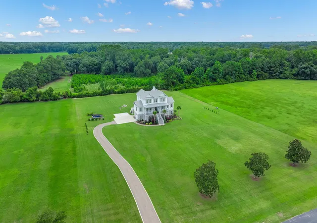 Photo 3 of Single family home for sale at 2860 Anchor Watch Dr, Wadmalaw Island, SC 29487 | MLS# 26020523 | Listing updated on 2026-09-11